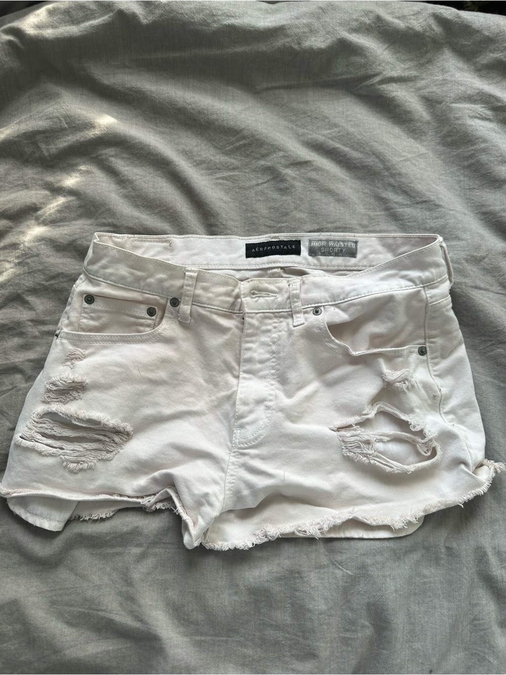 Aeropostale White Distressed Women’s Denim Shorts